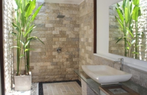 Resort Gecko Bali Bathroom