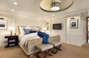 Desire Cruise Owners Suite Bedroom